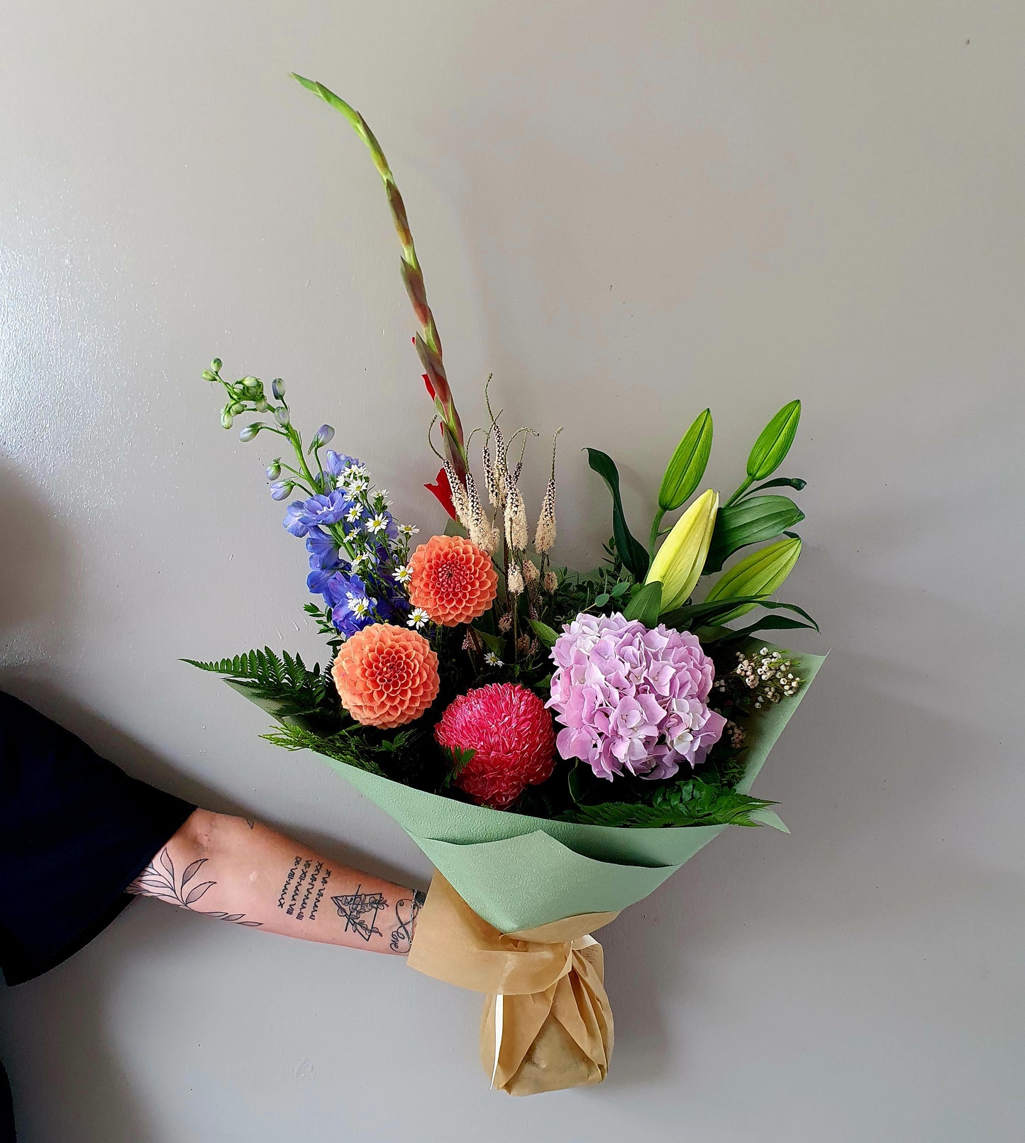 Seasonal Blooms / Florist Choice bouquet