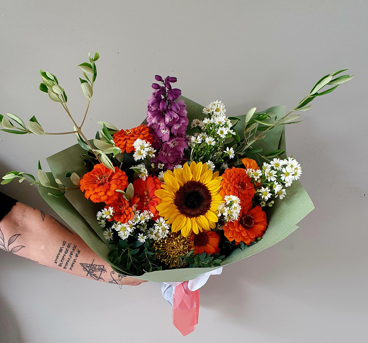 Happy / Bright Seasonal Bouquet