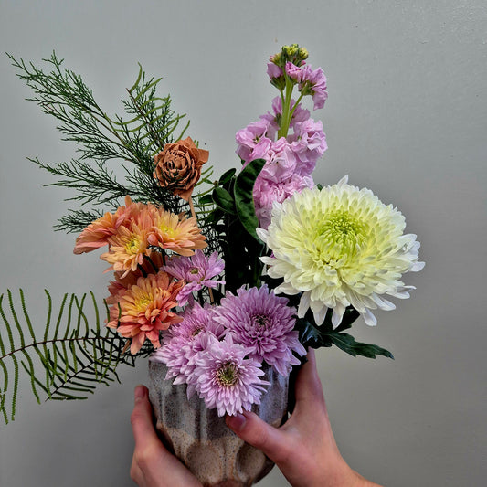Seasonal pot small