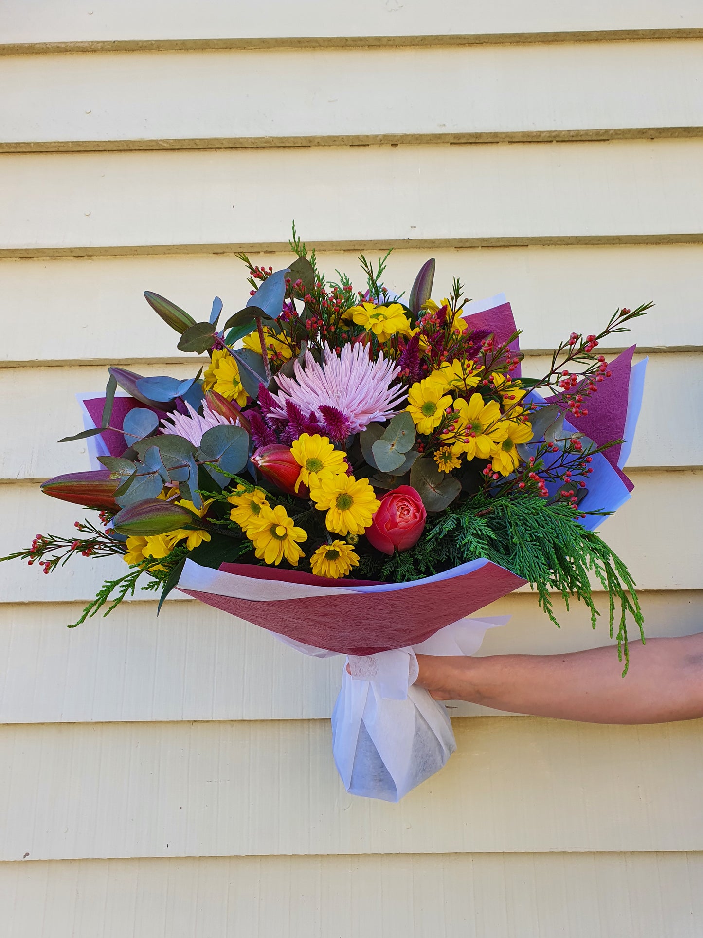 Happy / Bright Seasonal Bouquet