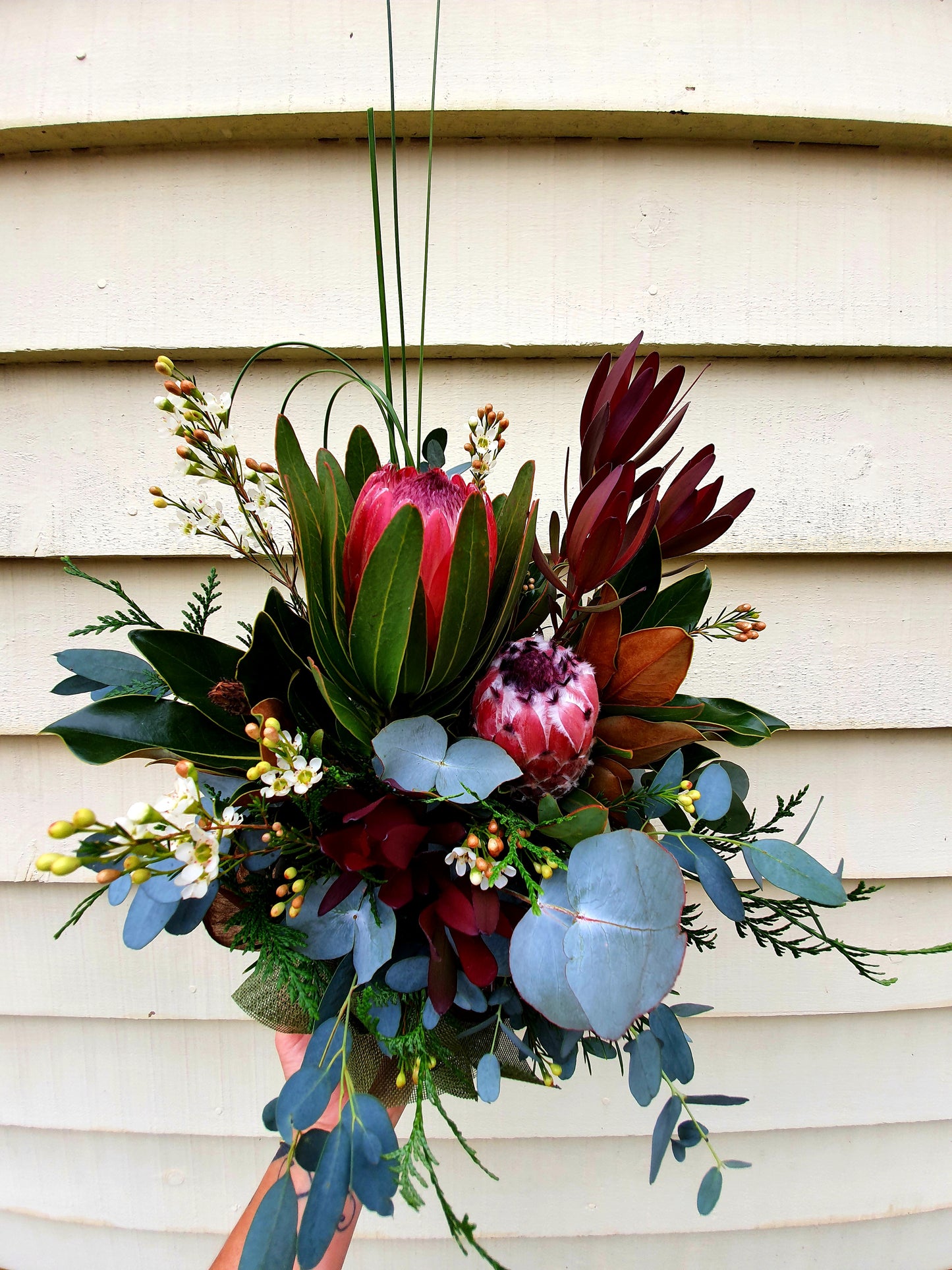 Rustic & Earthy pot / Seasonal Native Arrangement